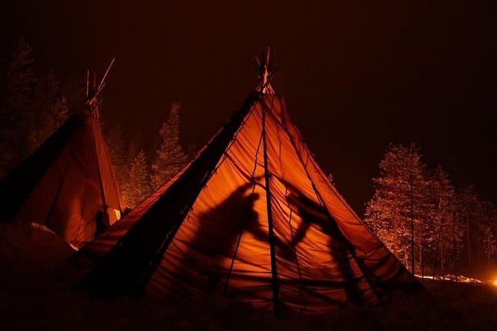 Northern Lights Photo Tour in Ylläs — Guided Aurora Hunt & Pro Photos photo 3