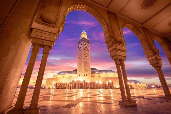 Casablanca After Dark: Hassan II Mosque, Old Medina & Andalusian Dinner Show photo 3
