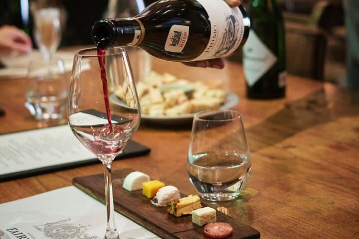 cape-town-wine-tour-3-vineyards-16-tastings-6-cheese-pairings photo 2
