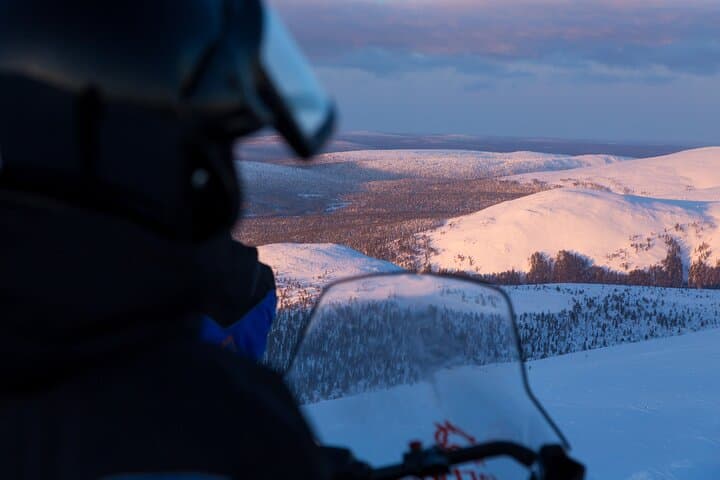 Scenic Snowmobile Safari in Saariselkä: 2-Hour Arctic Ride photo 6