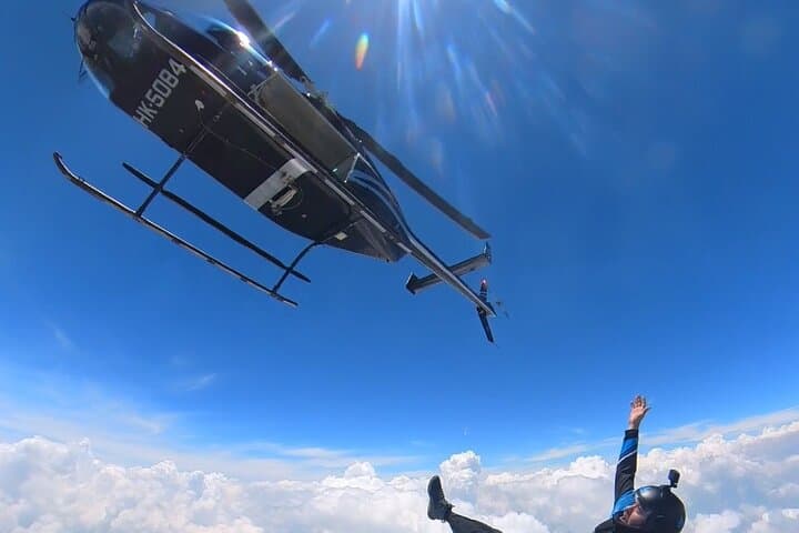 10,000-Foot Tandem Skydive Near Medellin — Video Included photo 4