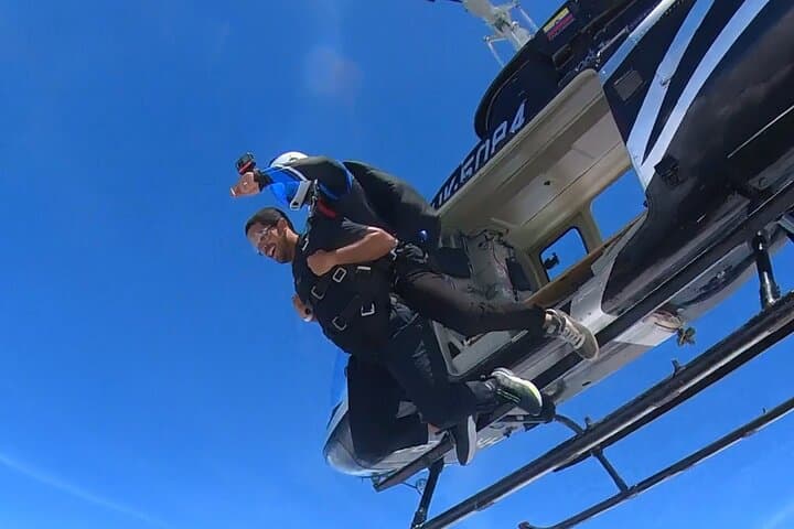 10,000-Foot Tandem Skydive Near Medellin — Video Included photo 3