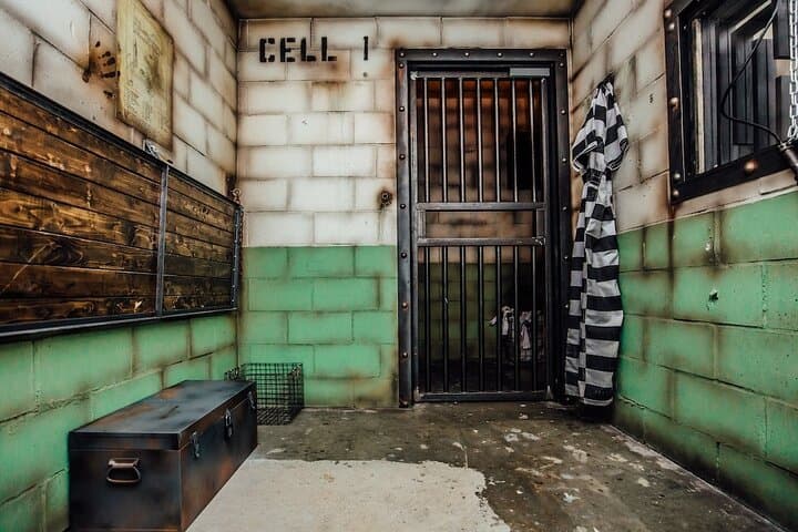 Escape Rooms at Crocker Park: 60-Minute Live Adventure Games in Westlake, OH photo 6