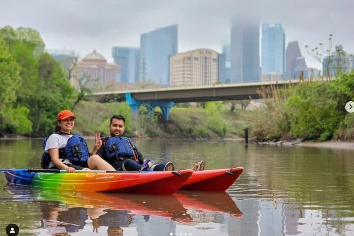 Houston Sunset Skyline Kayaking: Buffalo Bayou Golden Hour Tour photo 6