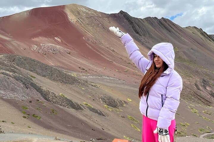 Full-Day Vinicunca (Rainbow Mountain) Guided Hike from Cusco photo 6