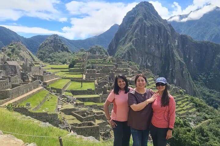 Luxury Vistadome Train to Machu Picchu: One-Day Private Tour from Cusco photo 3