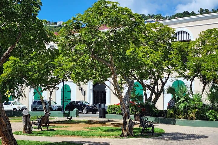 St. Thomas Shopping and Sightseeing Tour — Magen's Bay, Mountain Top & Charlotte Amalie Views photo 6