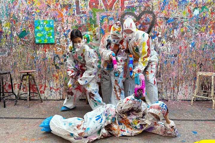 Seoul Action Painting Studio Experience: Throw, Splash and Create Like an Action Painter