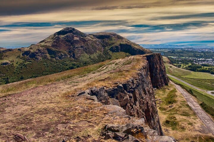 Arthur's Seat Guided Hike: Holyrood Park Views, Geology & Local Stories photo 5