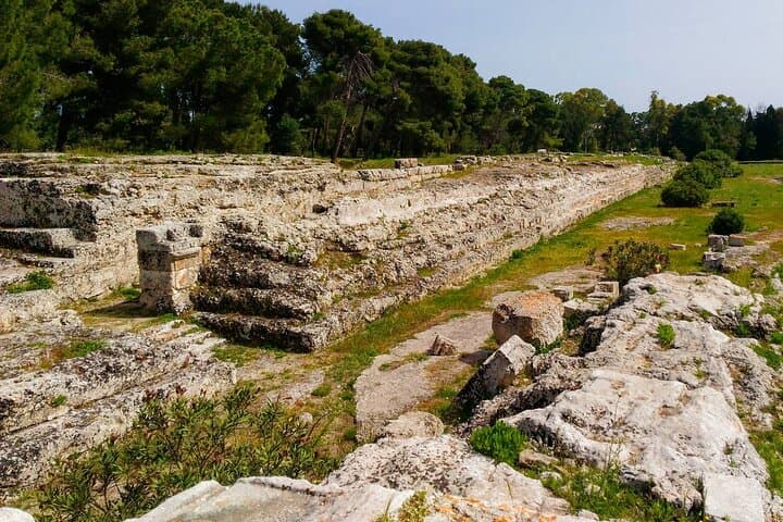 Explore Ortigia & Neapolis: Private 4‑Hour Archaeological Tour in Syracuse photo 3