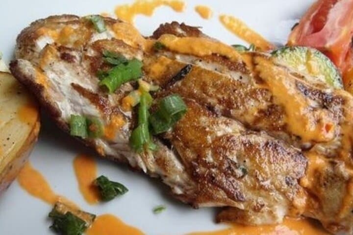 Montevideo Street Food Walking Tour: Taste Ciudad Vieja & Mercado del Puerto