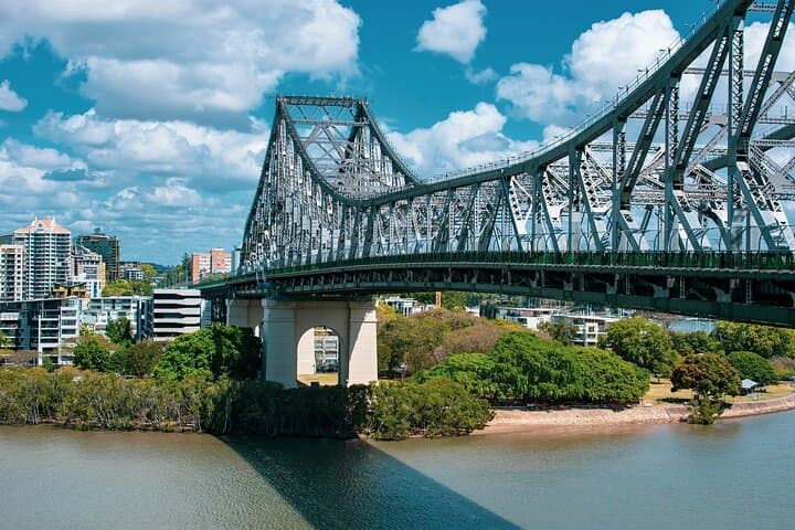 Brisbane Drive-by Day Private Tour — 2.5-Hour City Highlights with Local Guide