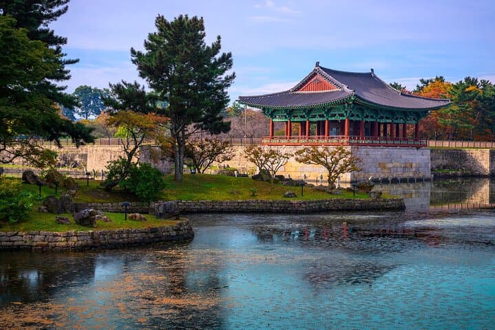 Full-Day Gyeongju Tour: Bulguksa, Seokguram & Ancient Silla Highlights photo 1