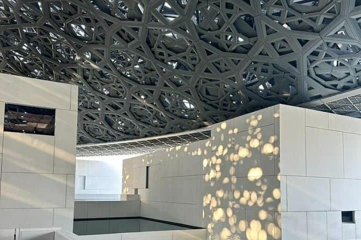 Private Saadiyat & Grand Mosque Tour from Dubai: Louvre, Abrahamic House, and Cultural Sites photo 6