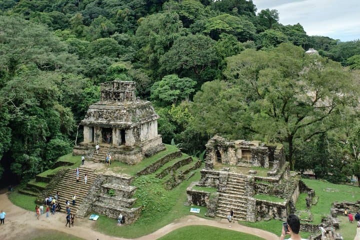 Guided Tour of Palenque: Mayan Ruins and 30m Waterfall Day Trip photo 3