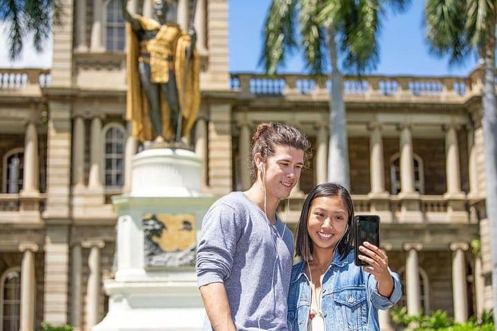 Self-Guided Downtown Honolulu Walking Tour — From Kamehameha Statue to Iolani Palace photo 4