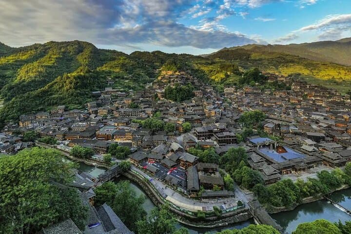 5-Day Private Tour Guiyang to Fanjing Mountain: Xijiang Miao Village & Zhenyuan photo 5