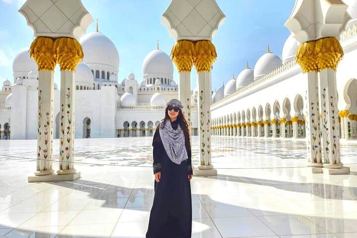 Abu Dhabi Layover Tour: See Sheikh Zayed, Corniche & Saadiyat in 4–5 Hours photo 2