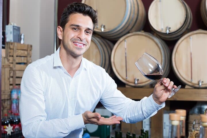 Private Dublin Whiskey Trail: Historic Pubs, Tastings & Local Markets