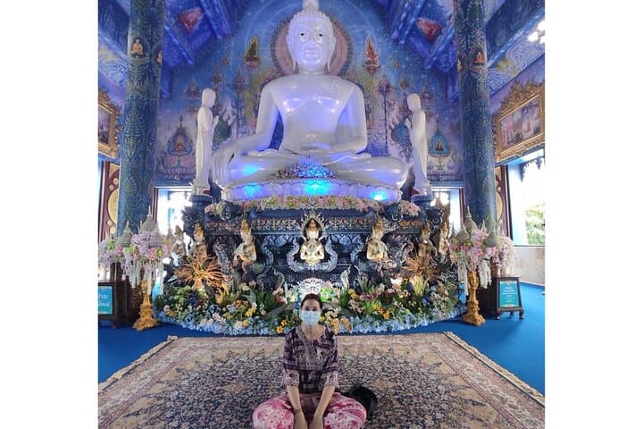 Private Chiang Rai Temples Tour: White Temple, Blue Temple & Black House Day Trip photo 4