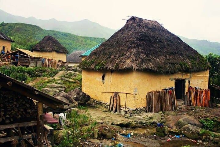 Sapa Loop & Y Tý Trek: 2-Day Ong Chua Waterfall Adventure photo 3