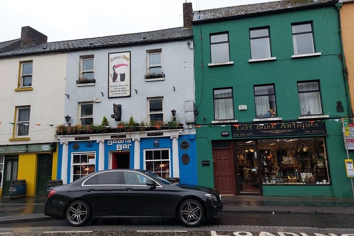 Dublin to Galway Private Transfer with Athlone Castle & Sean’s Bar Stop