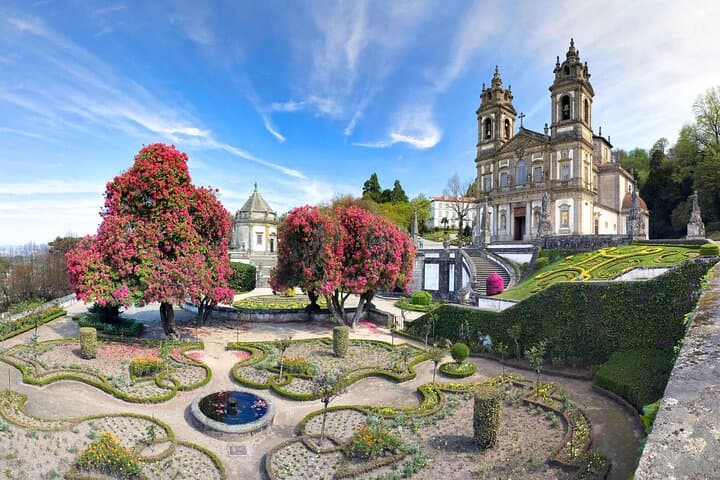 Braga Heritage Walking Tour: Bom Jesus, Cathedral & Historic Center photo 2