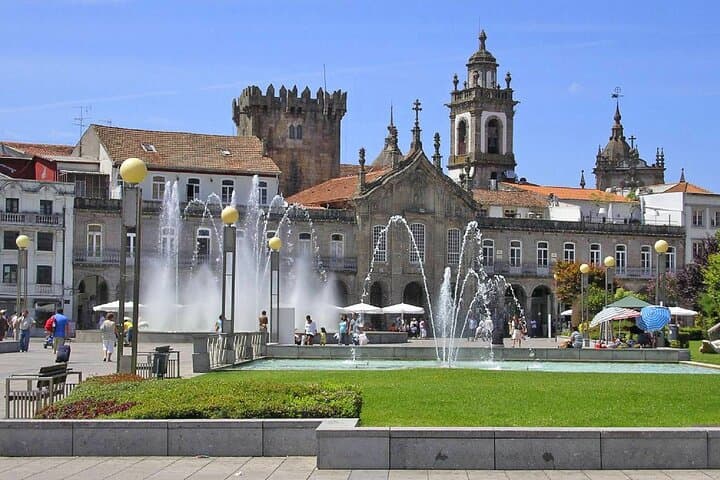 Braga Heritage Walking Tour: Bom Jesus, Cathedral & Historic Center photo 3