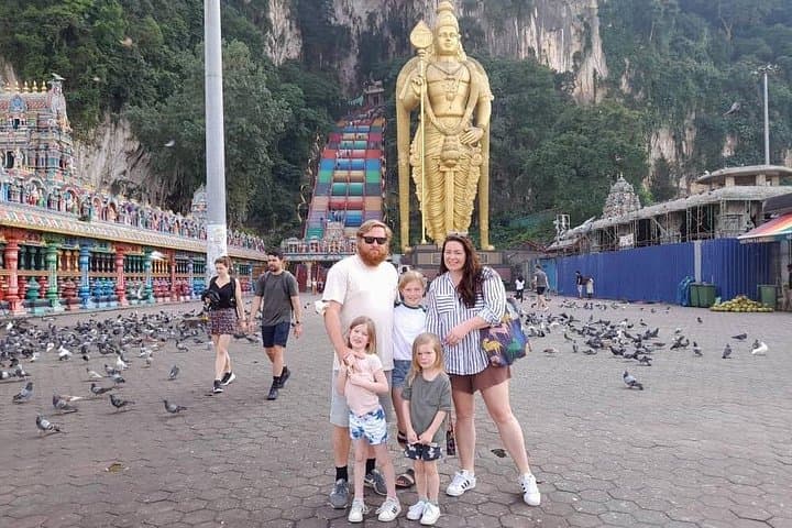 Full-Day Kuala Lumpur Shore Excursion: Petronas Twin Towers, Batu Caves & City Highlights photo 1