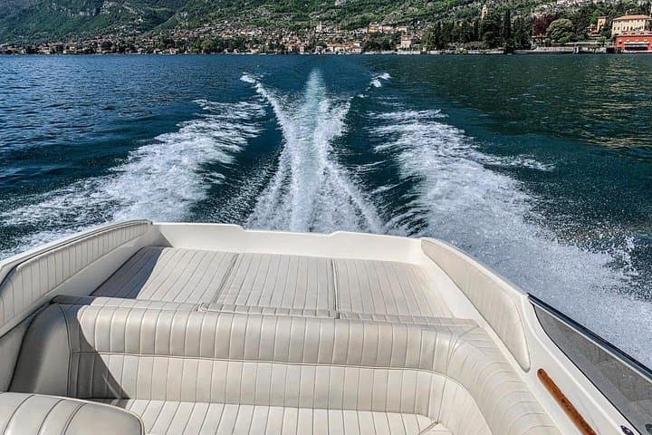 Private Speedboat Cruise on Lake Como — Villas, Villages & Swim Stops photo 3