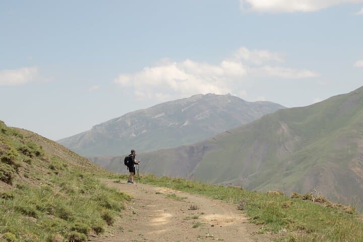 Khinalug to Kalaykhudat Day Hike: High Mountain Path in Azerbaijan's Caucasus photo 4