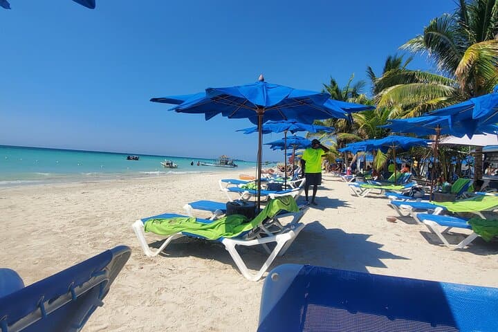 7 Mile Beach and Rick's Cafe: A Negril Adventure photo 6