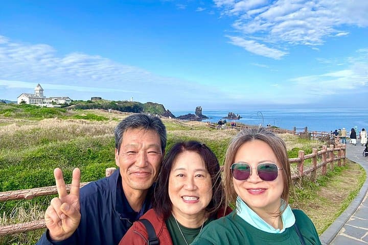 Seopjikoji Coast Drive: Private Round-Trip Transfer to Jeju’s Windy Headland photo 1