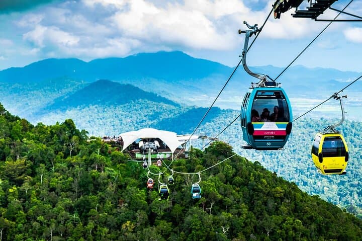 Langkawi SkyCab & SkyBridge Panoramic Tour: Oriental Village, SkyGlide & Eagle Square photo 3