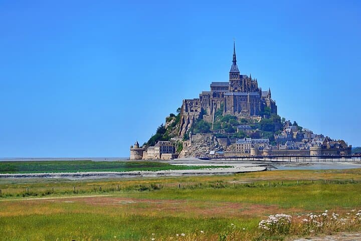 One Day Mont-Saint-Michel and Normandy D-Day Beaches Private Tour photo 2
