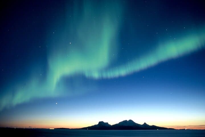Chasing the Northern Lights from Bodø: Small-Group Aurora Safari (6–8 hrs) photo 2