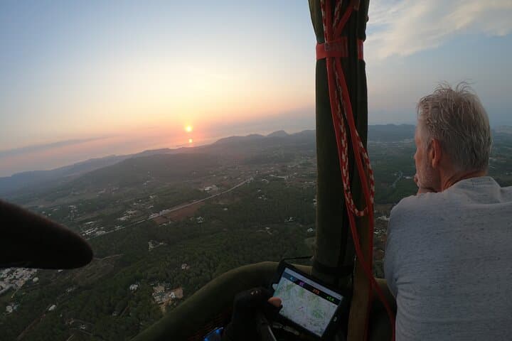 Sunrise Hot Air Balloon Over Ibiza: Flight, Breakfast & Cava