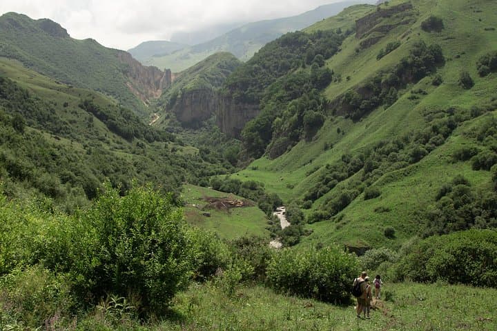 Kuzun to Laza Day Hike — Gusarchay Valley Waterfalls & Mountain Meadows photo 4