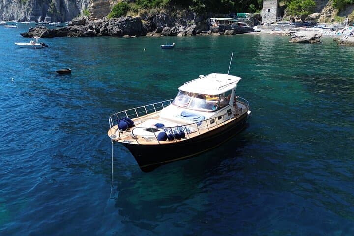 Private Sunset Boat Tour Along the Amalfi Coast — 2‑Hour Luxury Cruise
