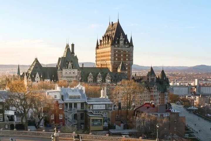 Explore Québec City's Old Town: Private 2-Hour Guided Walking Tour