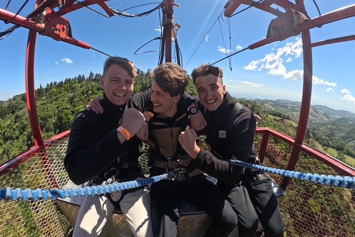 Extreme Bungee Jumping in Monteverde: 143m Tram Leap Over a Cloud-Forest Valley photo 5