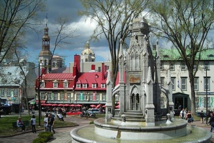 Explore Québec City's Old Town: Private 2-Hour Guided Walking Tour photo 3