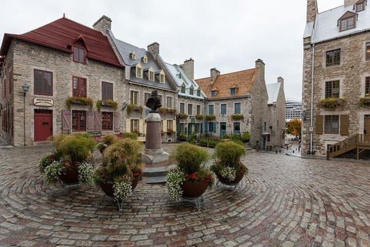 Explore Québec City's Old Town: Private 2-Hour Guided Walking Tour photo 6