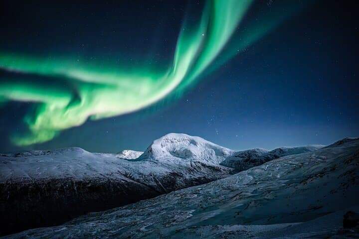 Tromso Northern Lights Adventure: Small-Group Aurora Chase and Photography photo 6
