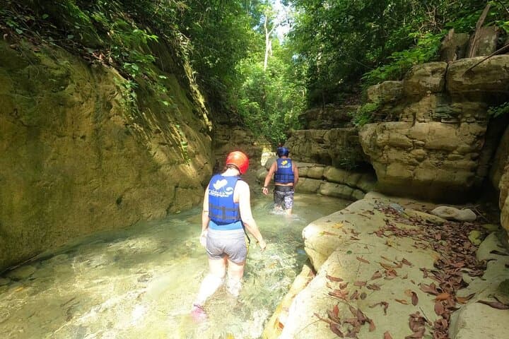 Canyoning Damajagua Waterfalls — Puerto Plata 27 Charcos with Zipline Option photo 3