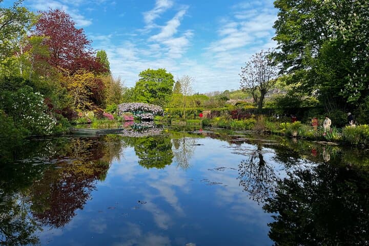 Private Day Trip from Paris to Giverny: Explore Claude Monet’s Gardens with a Guide photo 6