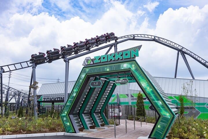 Private Fuji-Q Highland Tour: Coaster Thrills and Mt. Fuji Views photo 3
