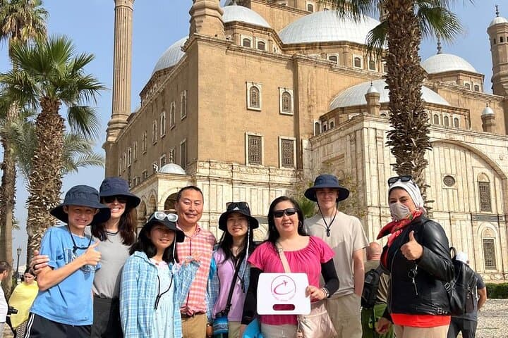 Full-Day Private Tour: Giza Pyramids, Old Cairo & Khan el-Khalili Bazaar