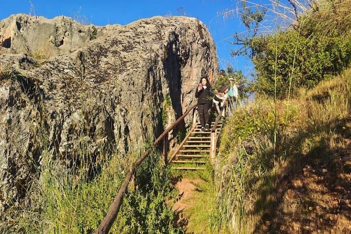 Short Inca Trail to the Sacred Valley: Full-Day Chinchero Hike & Waterfall photo 4