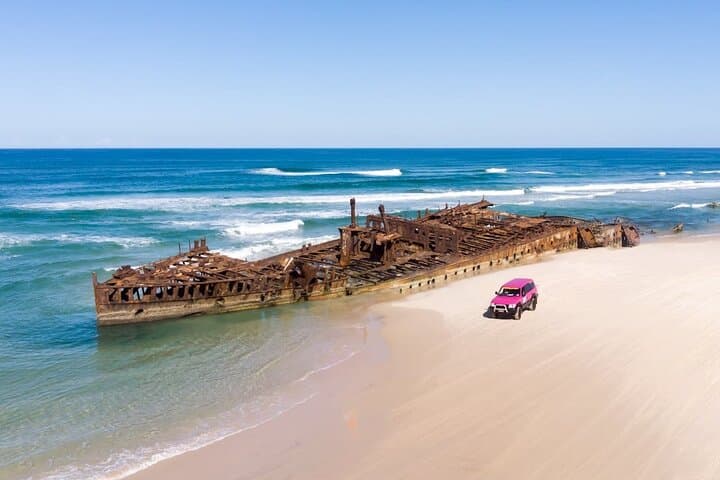 Fraser Island 2-Day Tagalong: 4WD Lakes, Shipwrecks & Rainforest photo 2